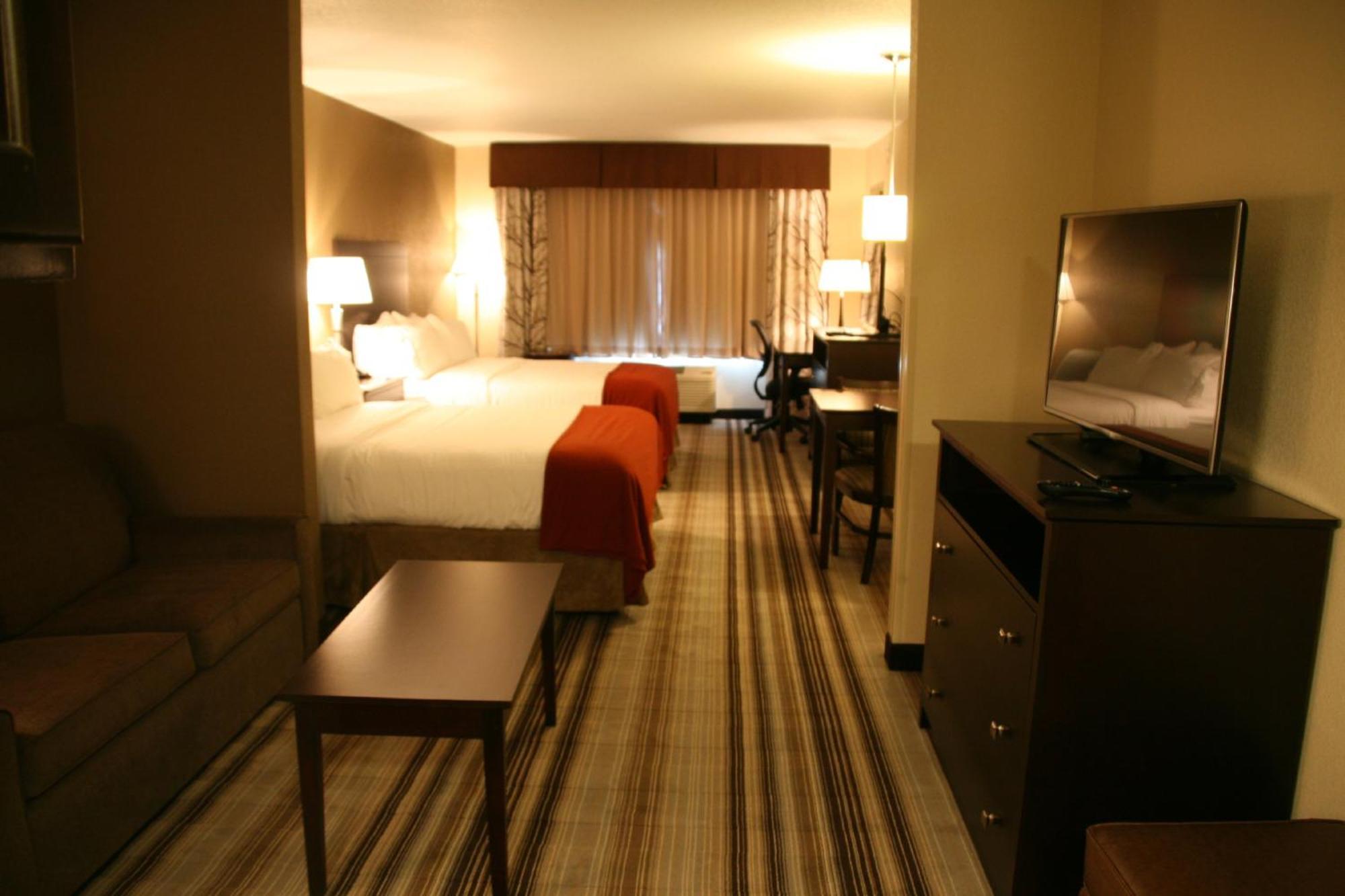 Holiday Inn Express & Suites Nevada By Ihg Exterior foto