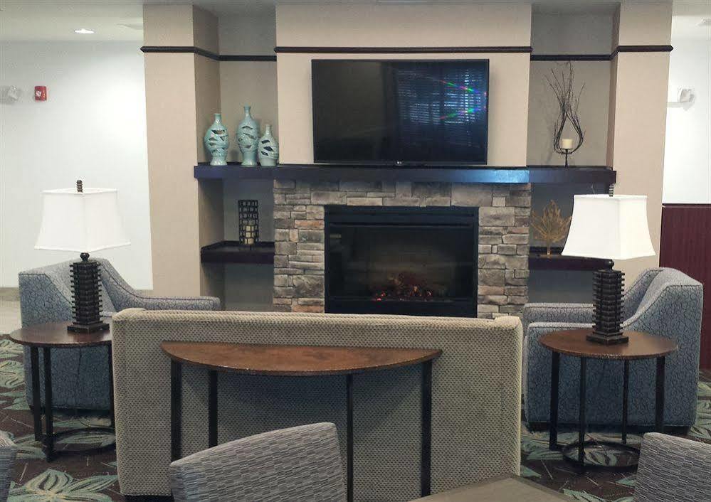 Holiday Inn Express & Suites Nevada By Ihg Exterior foto